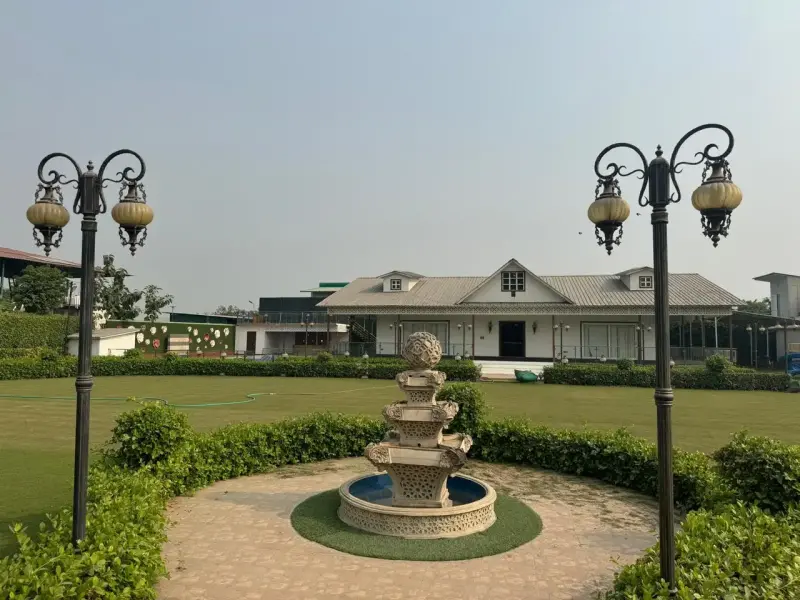 Best Farm House of Noida