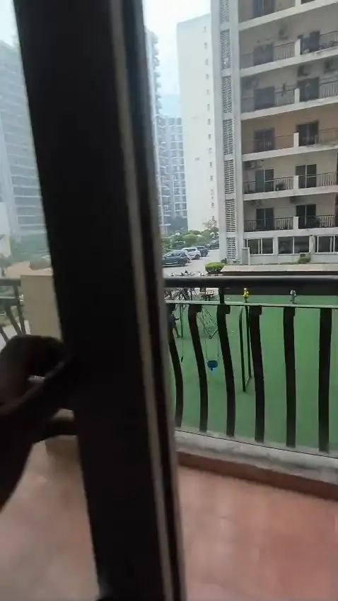 4 BHK FLAT IN HEART OF NOIDA , UNBEATABLE PRICE Interior View - Residential in NOIDA SEC 77