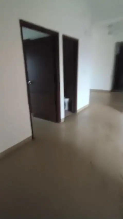 4 BHK FLAT IN HEART OF NOIDA , UNBEATABLE PRICE Interior View - Residential in NOIDA SEC 77