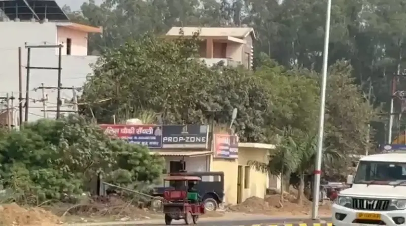 Perfect location for PLOTTING Interior View - Polyhouse<br>Agriculture in Dadri-sikandrabad 